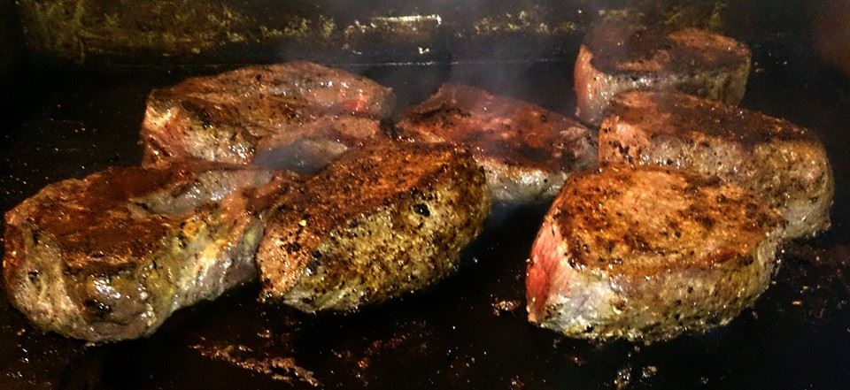 Steaky na grilu